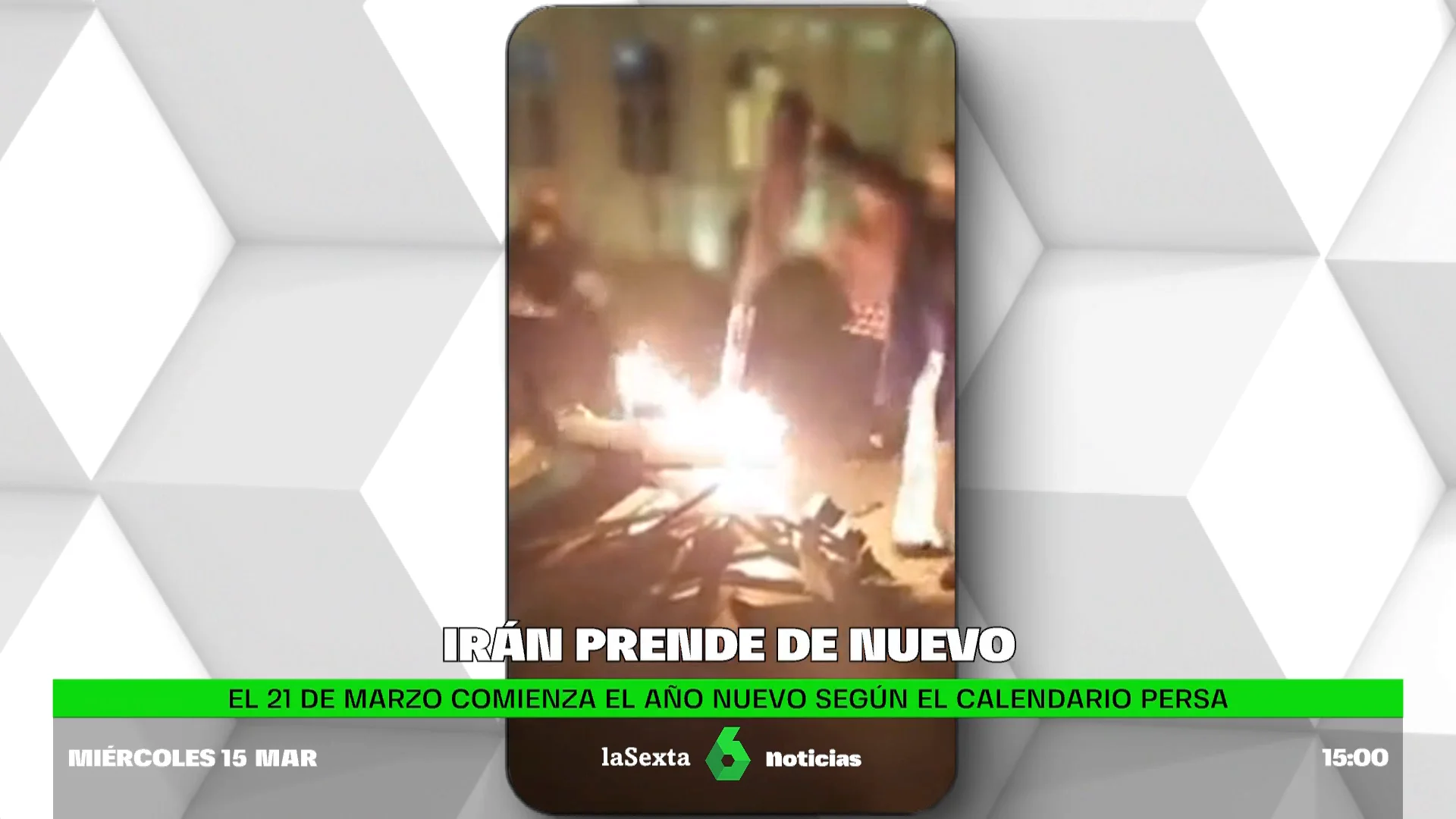 Las iraníes aprovechan una fiesta milenaria para dar oxígeno a las protestas civiles