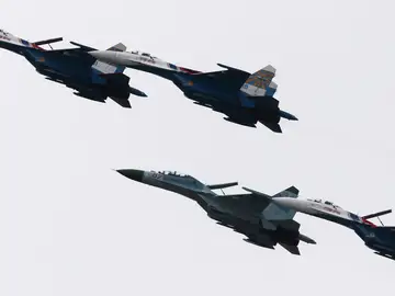 Aviones caza de combate SU-27 rusos