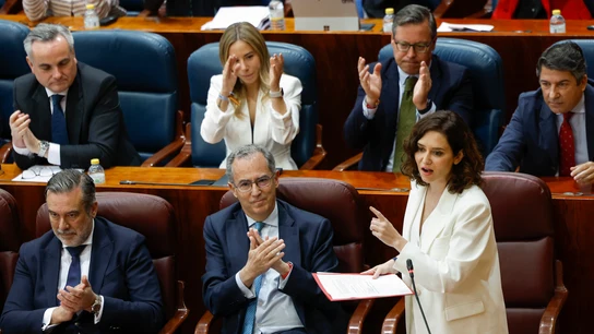 La presidenta de la Comunidad de Madrid Isabel Díaz Ayuso, y Enrique Ossorio (c), vicepresidente de la Comunidad de Madrid. La presidenta de la Comunidad de Madrid Isabel Díaz Ayuso, y Enrique Ossorio (c), vicepresidente de la Comunidad de Madrid.
