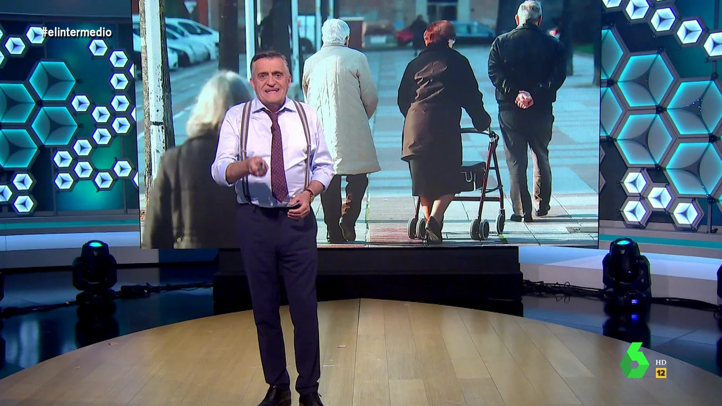 La contundente reflexión de Wyoming sobre las pensiones "No se nos puede olvidar la importancia de conseguir un sistema justo que cubra las necesidades de los que han trabajado toda la vida", afirma rotundo el presentador de El Intermedio, que en este vídeo 'desvela' que está a punto de cumplir los 68.