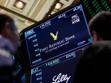US banks come together to rescue First Republic Bank with up to 30,000 million after the SVB crisis