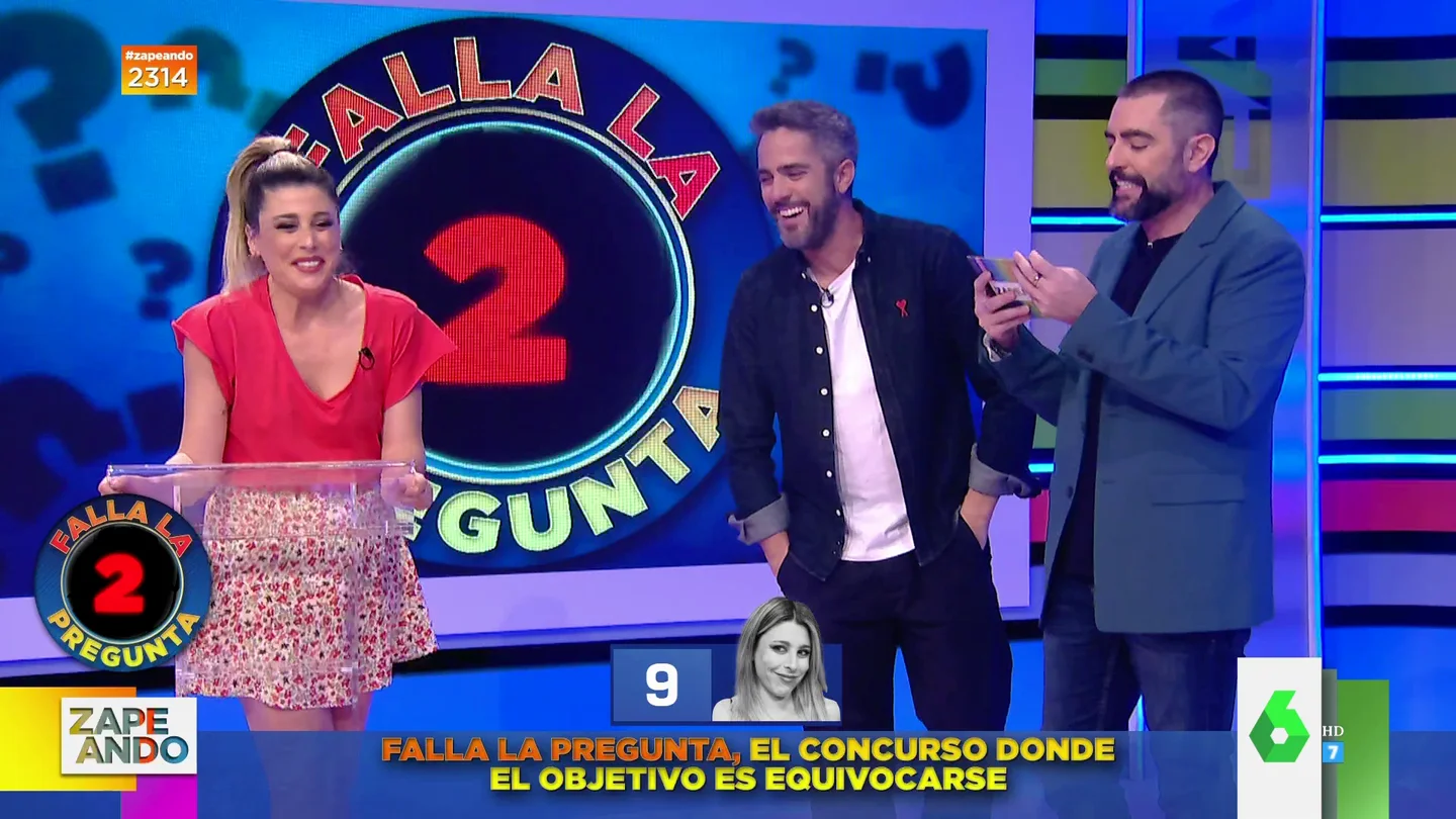 Valeria Ros se enfrenta a Roberto Leal en 'Falla la pregunta': "Es difícil ser menos inculta" Valeria Ros se enfrenta a Roberto Leal en 'Falla la pregunta': "Es difícil ser menos inculta"