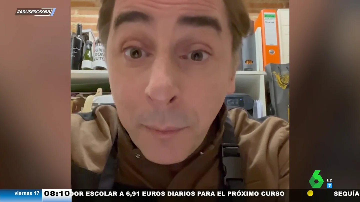 El chef Jordi Roca recupera la voz tras 8 años padeciendo distonía cervical: "Lo mejor está por venir" El chef Jordi Roca recupera la voz tras 8 años padeciendo distonía cervical: "Lo mejor está por venir"