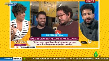 Los amigos del ganador de Pasapalabra Rafa Castaño le lanzan un dardo en directo
