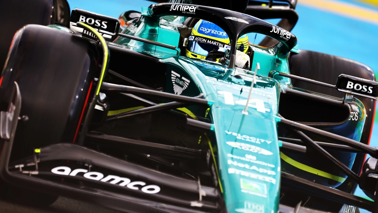 Fernando Alonso, en el Aston Martin Fernando Alonso, en el Aston Martin