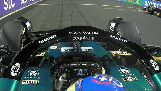 Fernando Alonso, en su cajón de salida Fernando Alonso, en su cajón de salida