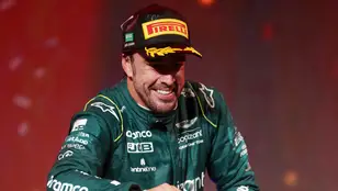Fernando Alonso, en el podio de Jeddah