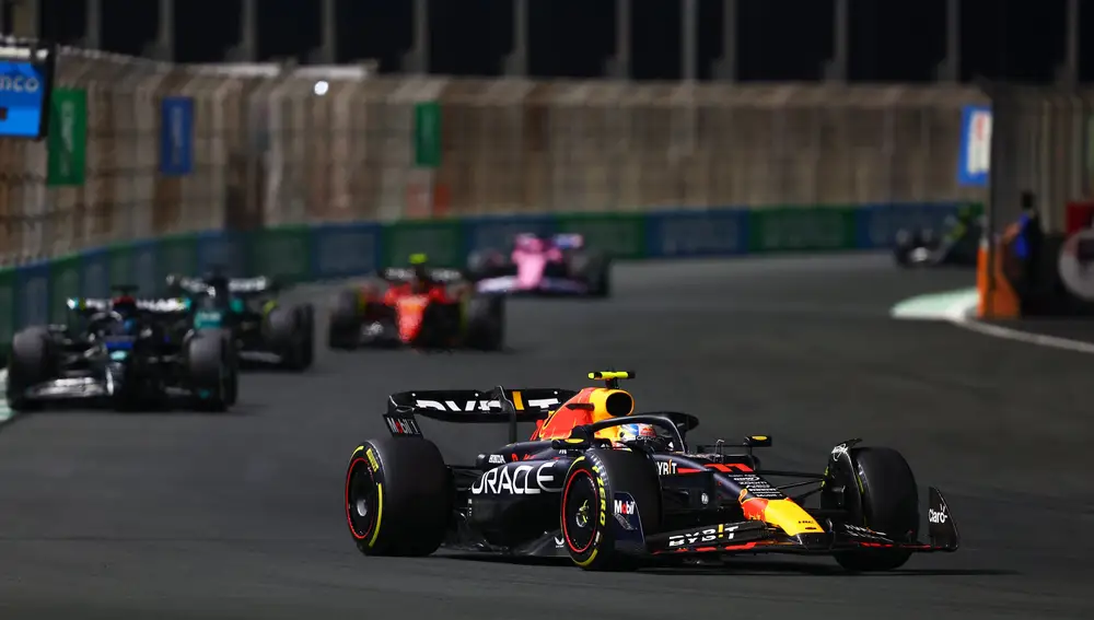 Doblete de Red Bull en Jeddah con victoria de Checo Pérez