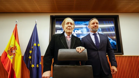 Guía para seguir la segunda moción de censura de Vox, liderada por Ramón Tamames y abocada al fracaso Guía para seguir la segunda moción de censura de Vox, liderada por Ramón Tamames y abocada al fracaso