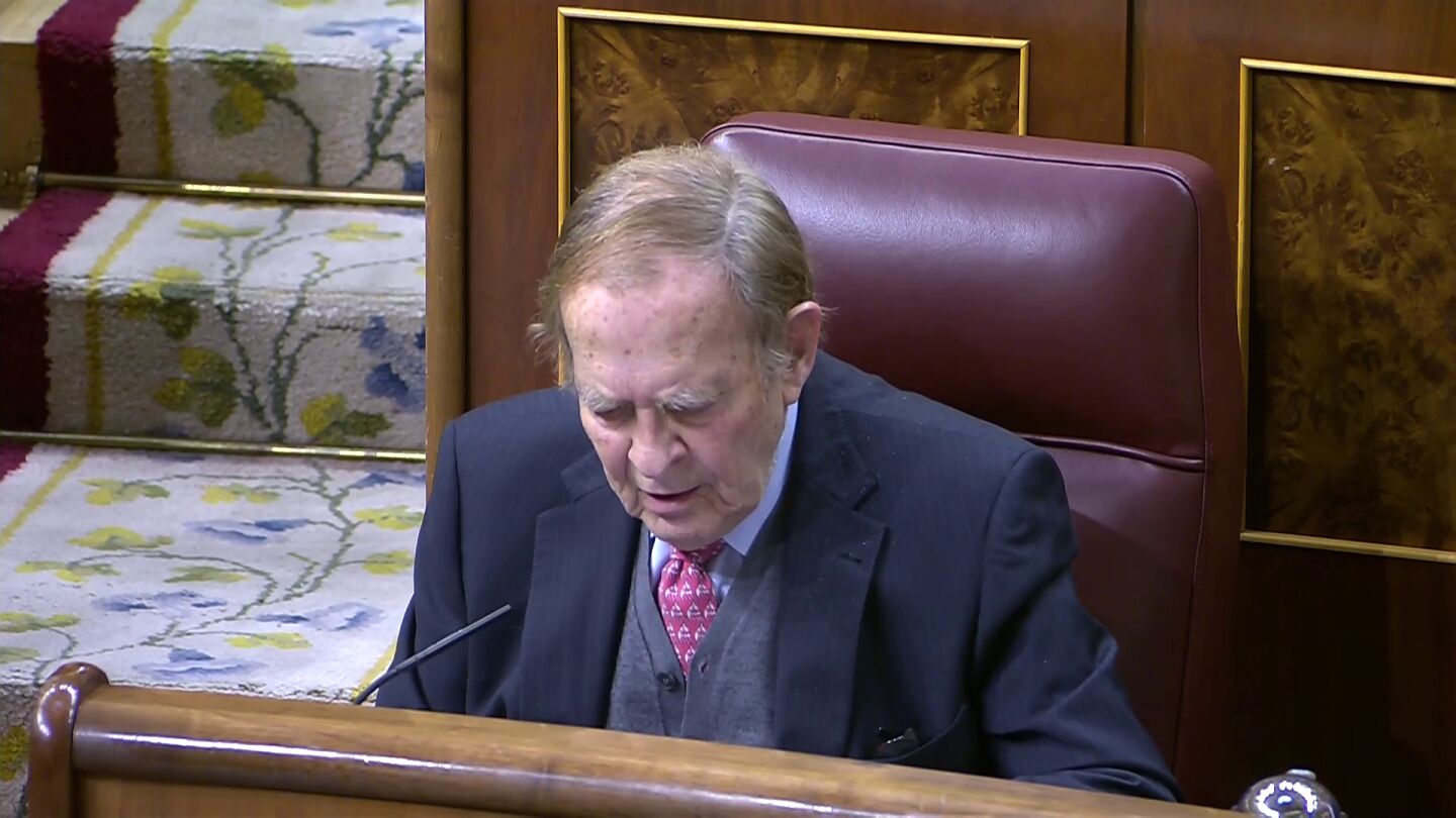 Tamames, durante su discurso