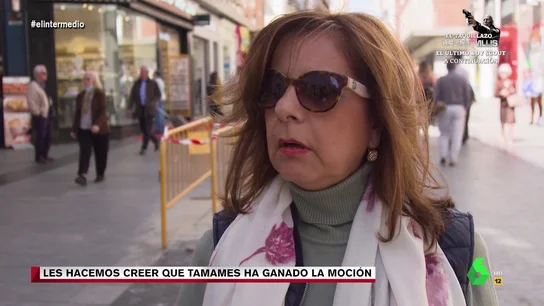 la reacción de una mujer al creer que Tamames 'ocupará' el puesto de Sánchez la reacción de una mujer al creer que Tamames 'ocupará' el puesto de Sánchez
