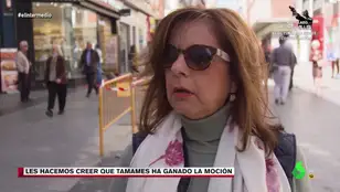 la reacción de una mujer al creer que Tamames 'ocupará' el puesto de Sánchez