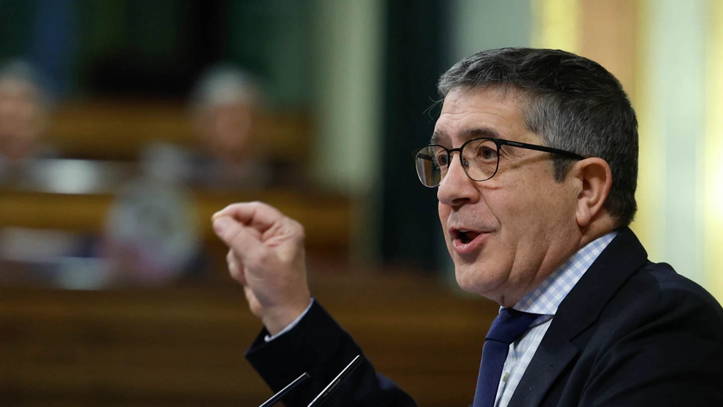 Patxi López, portavoz del Grupo Parlamentario Socialista, durante su intervención en el debate de la moción de censura de Vox Patxi López, portavoz del Grupo Parlamentario Socialista, durante su intervención en el debate de la moción de censura de Vox