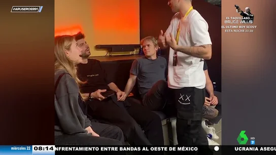 Gerard Piqué y Clara Chía, juntos en una reunión de trabajo: así les graba una trabajadora de Kosmos Gerard Piqué y Clara Chía, juntos en una reunión de trabajo: así les graba una trabajadora de Kosmos