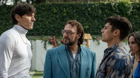 Andrés Velencoso como Toni Roca y Juan Carlos Vellido como José María Ponce, en 'Nacho'. Andrés Velencoso como Toni Roca y Juan Carlos Vellido como José María Ponce, en 'Nacho'.