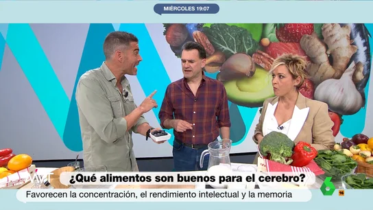 Estos son los alimentos que retrasan el envejecimiento: el nutricionista Pablo Ojeda explica su 'secreto' Estos son los alimentos que retrasan el envejecimiento: el nutricionista Pablo Ojeda explica su 'secreto'
