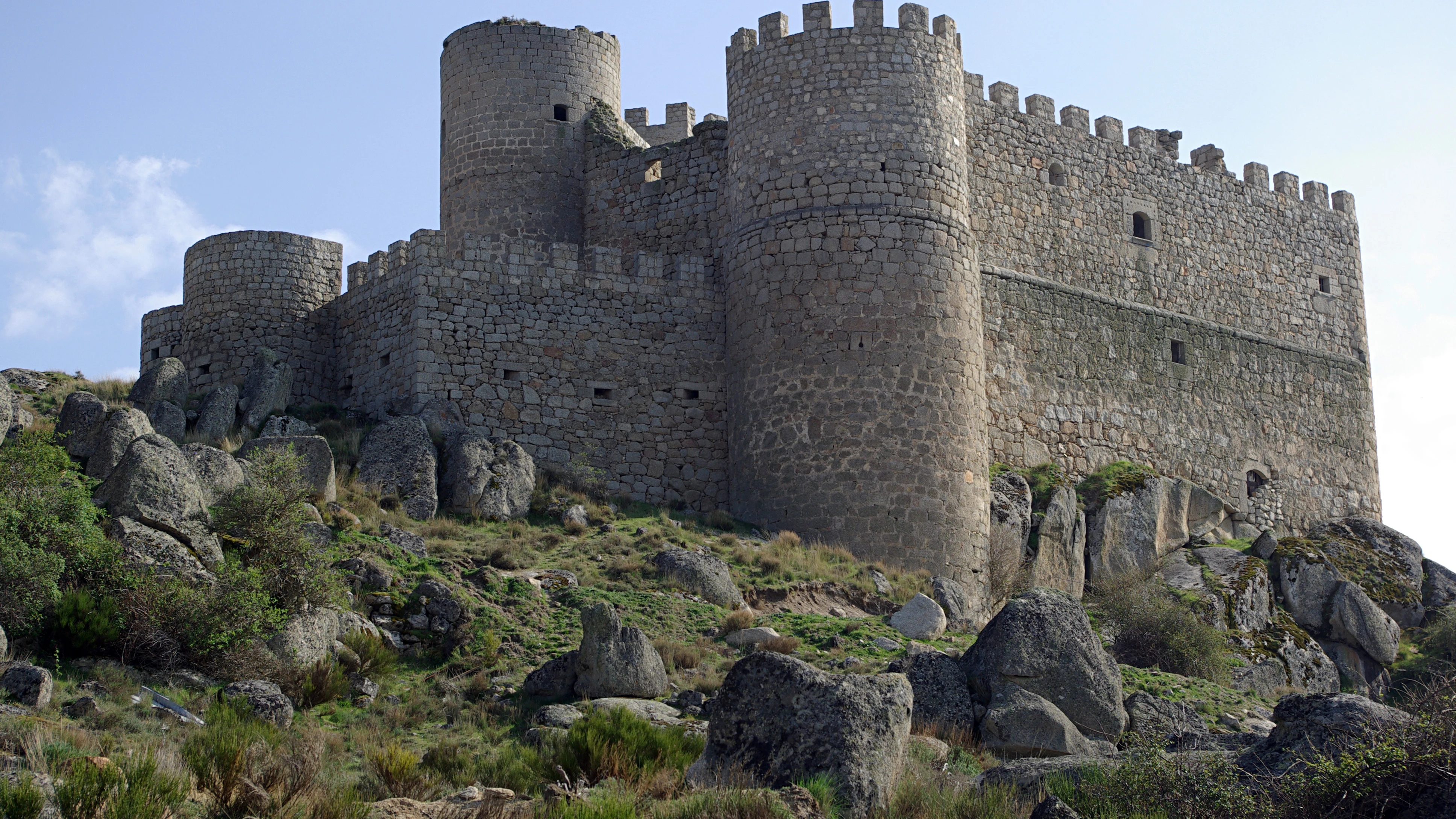 Castillo 'Aunqueospese' , en &Aacute;vila