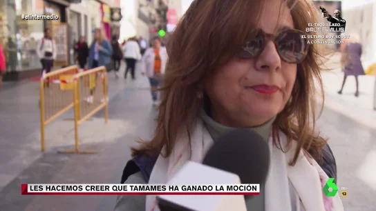 El monumental enfado de una mujer al creer que Abascal será ministro de Igualdad: "Lástima mujeres" El monumental enfado de una mujer al creer que Abascal será ministro de Igualdad: "Lástima mujeres"