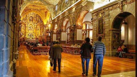 Interior de la Iglesia de San Francisco