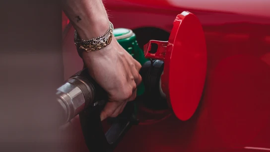 Europa estudia prohibir la venta de coches de combustión a partir de 2035 con una excepción Europa estudia prohibir la venta de coches de combustión a partir de 2035 con una excepción
