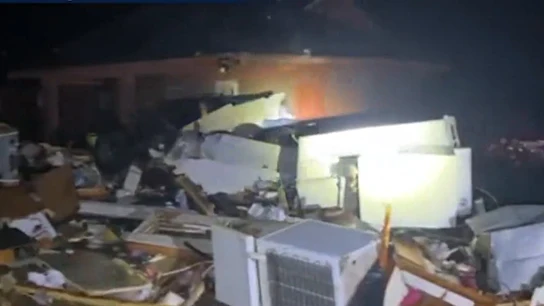 Un tornado deja al menos 23 muertos en Estados Unidos a su paso por el estado de Misisipi Un tornado deja al menos 23 muertos en Estados Unidos a su paso por el estado de Misisipi