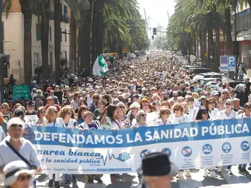 Manifestación contra la &quot;privatización&quot; de la sanidad andaluza en Málaga