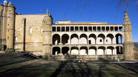 Galería de Carlos V en el Convento de San Benito