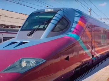 Imagen de archivo de un tren Avlo Imagen de archivo de un tren Avlo