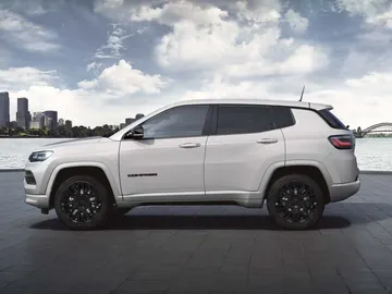 El Jeep Compass “High Altitude” llega al mercado español El Jeep Compass “High Altitude” llega al mercado español