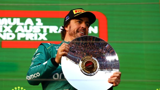 Alonso, en el podio de Australia Alonso, en el podio de Australia