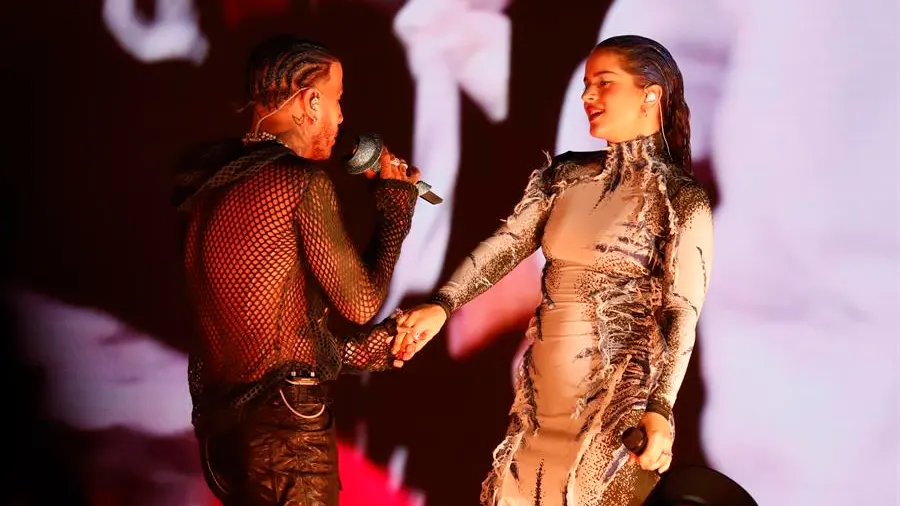 Rosalía y Rauw Alejandro, en el concierto del 1 de abril en San Juan de Puerto Rico