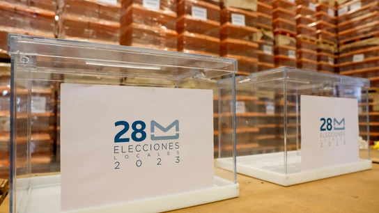 Urnas almacenadas este miércoles en el centro logístico para las elecciones locales y autonómicas del 28M, en el Polígono La Garena (Alcalá de Henares) Urnas almacenadas este miércoles en el centro logístico para las elecciones locales y autonómicas del 28M, en el Polígono La Garena (Alcalá de Henares)