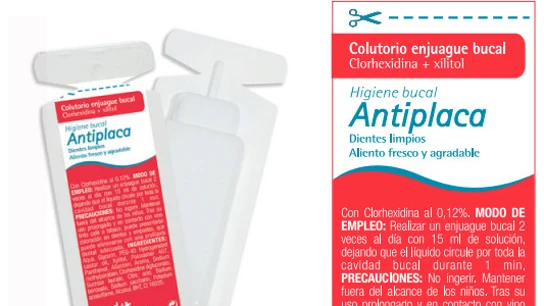 Fotografía y etiquetado del colutorio bucal retirado por posible presencia de una bacteria. Fotografía y etiquetado del colutorio bucal retirado por posible presencia de una bacteria.