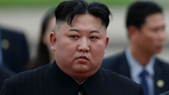 Corea del Norte admite que ha vuelto a lanzar su dron submarino capaz de crear "tsunamis radiactivos a gran escala" Corea del Norte admite que ha vuelto a lanzar su dron submarino capaz de crear "tsunamis radiactivos a gran escala"
