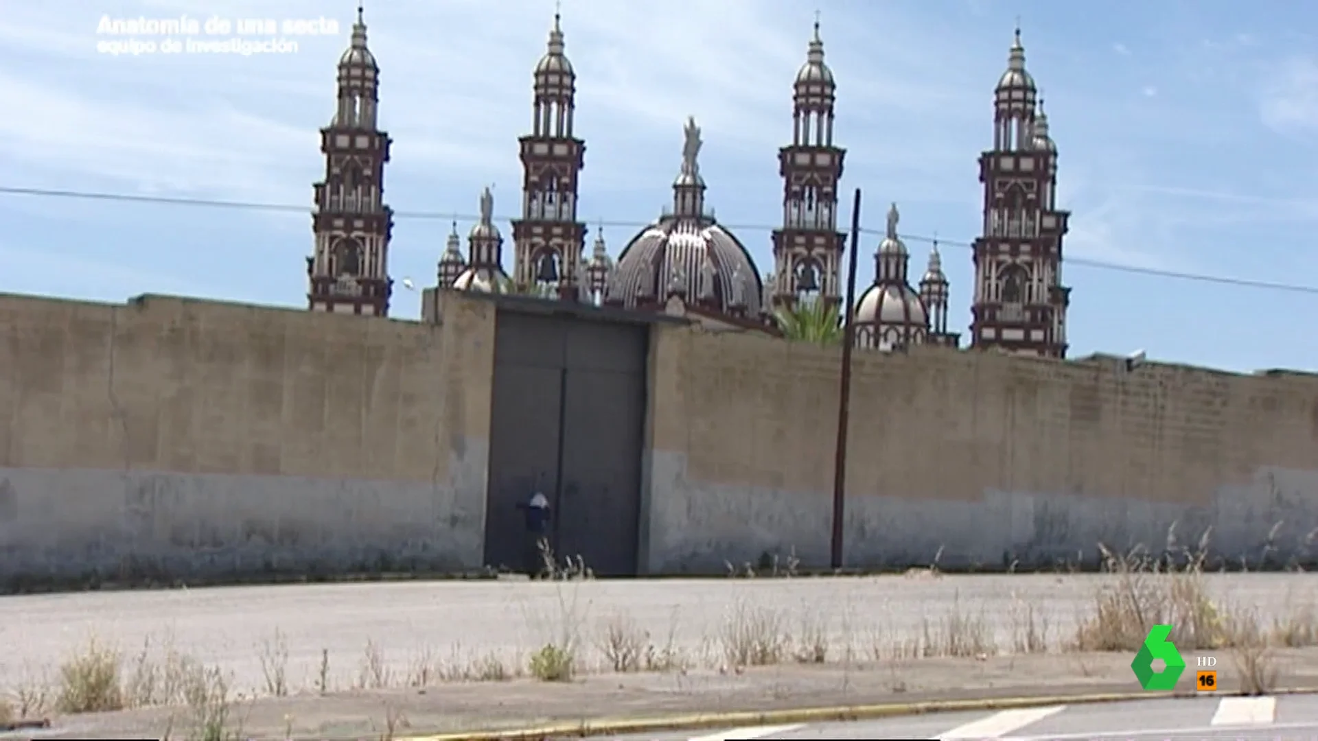  "Quiero saber que está viva": una mujer se rompe al tratar de contactar con su hermana 16 años después de meterse a monja del Palmar de Troya