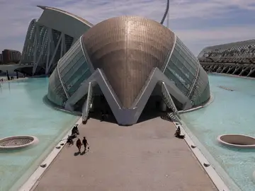 L'Hemisfèric, 25 años del despegue de València como eje del turismo futurista L'Hemisfèric, 25 años del despegue de València como eje del turismo futurista