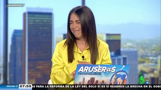 La incómoda experiencia de Patricia Benítez en la cama por culpa de una mascota demasiado curiosa La incómoda experiencia de Patricia Benítez en la cama por culpa de una mascota demasiado curiosa