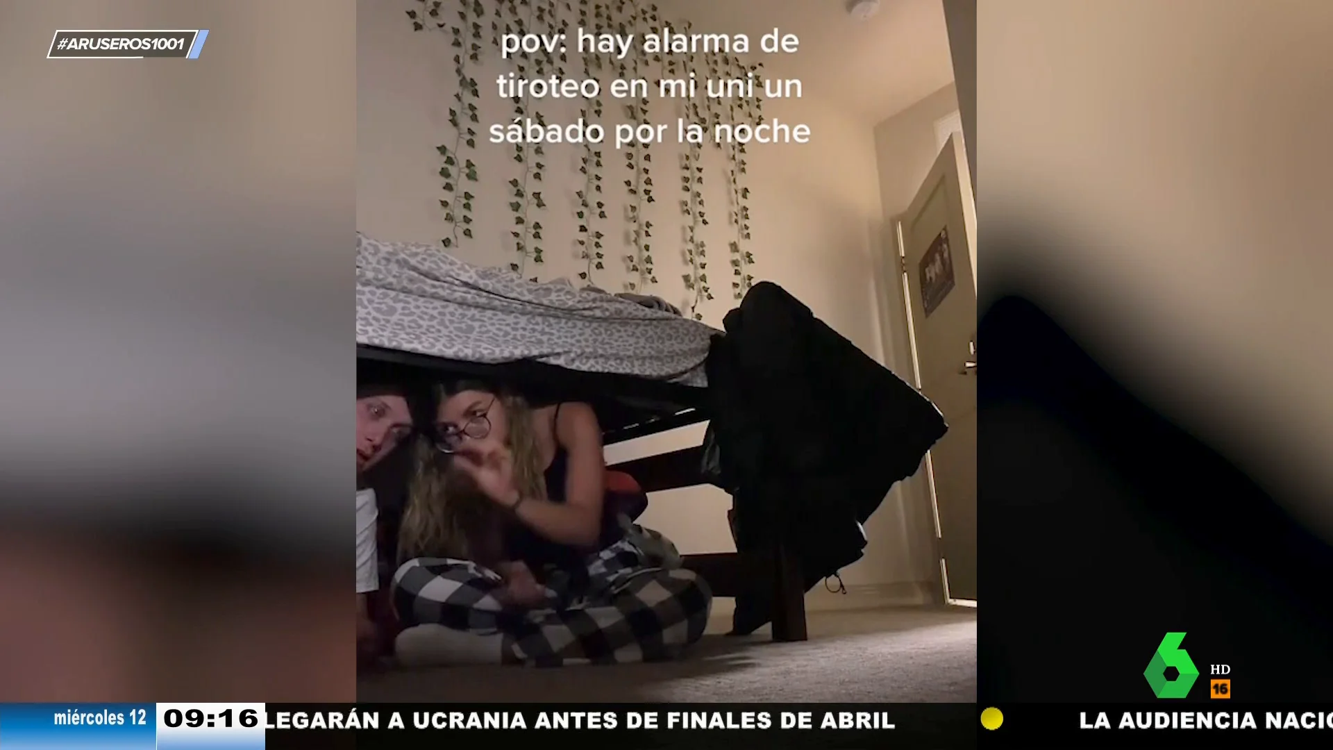 Una estudiante española en EEUU muestra cómo se esconde tras una alarma de tiroteo en su universidad