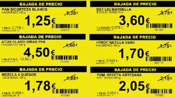 Imagen de las etiquetas que Mercadona utiliza para indicar las bajadas de precio.