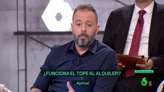 Antonio Maestre: Parla es una de las ciudades con menos renta de Madrid y el alquiler más barato está en 700 euros En este vídeo, Antonio Maestre habla sobre la subida de los alquileres que están sufriendo muchos españoles. Como ejemplo, explica que en Parla, donde hay una renta media de 23.000 euros, el piso más barato cuesta unos 10.000 euros al año.