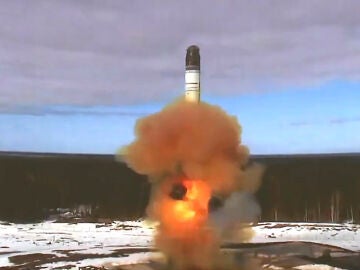 Russia successfully tests a new intercontinental ballistic missile
