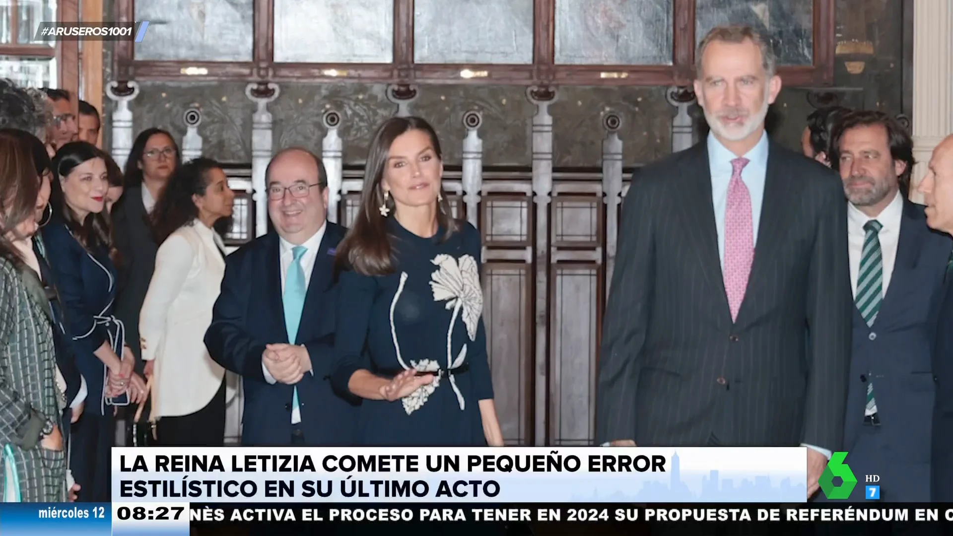 El lapsus estilístico de la reina Letizia: se le transparenta el sujetador por culpa de los flashes