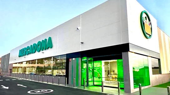 Imagen de un supermercado Mercadona Así estarán marcados los productos de Mercadona que han bajado de precio