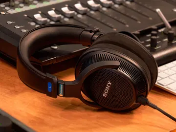 Sony MDR-MV1 Sony MDR-MV1