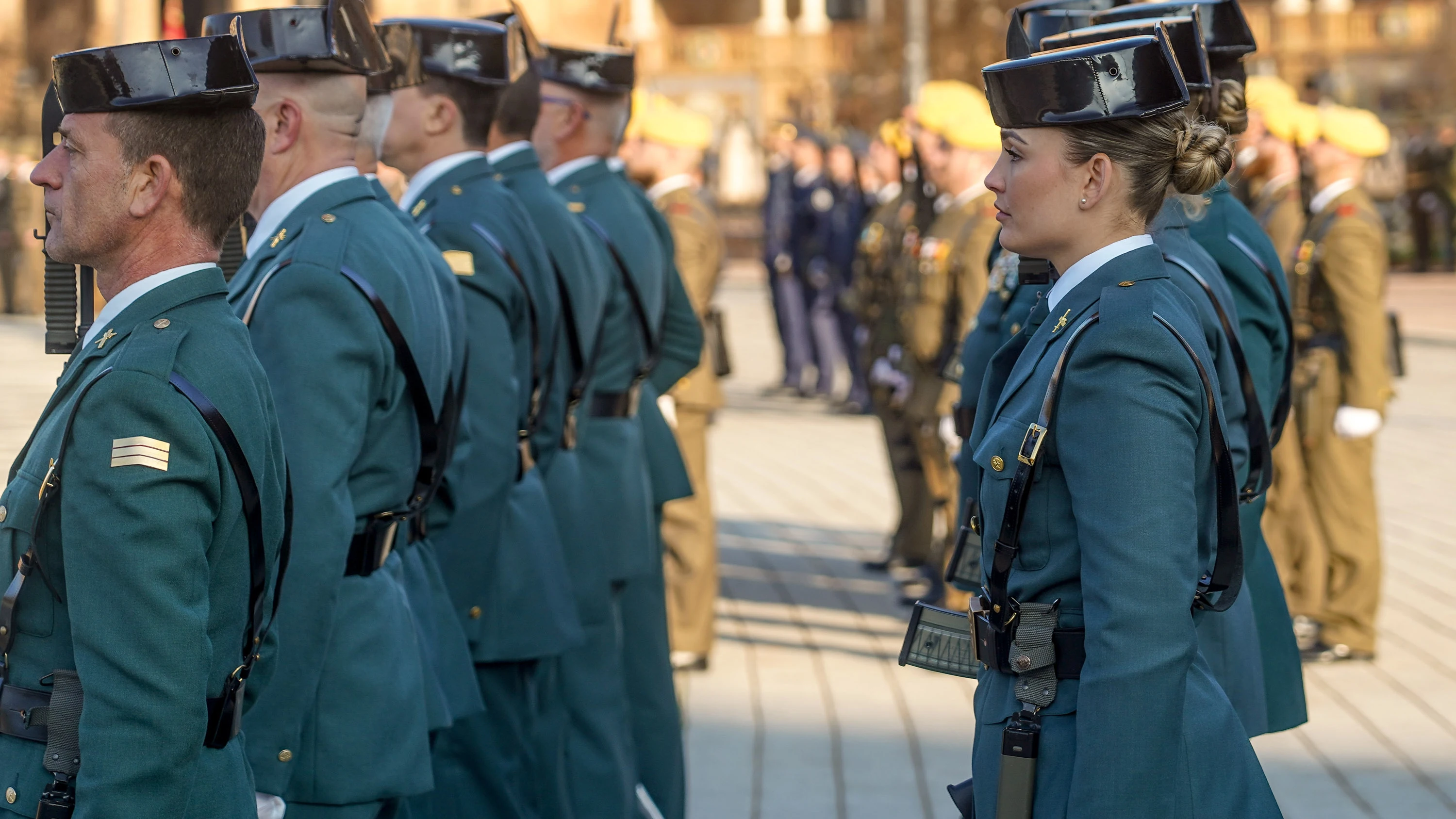 Destacamento de las fuerzas armadas en la parada militar en la Plaza de España por la Pascua Militar a 06 de enero del 2023 en Sevilla.