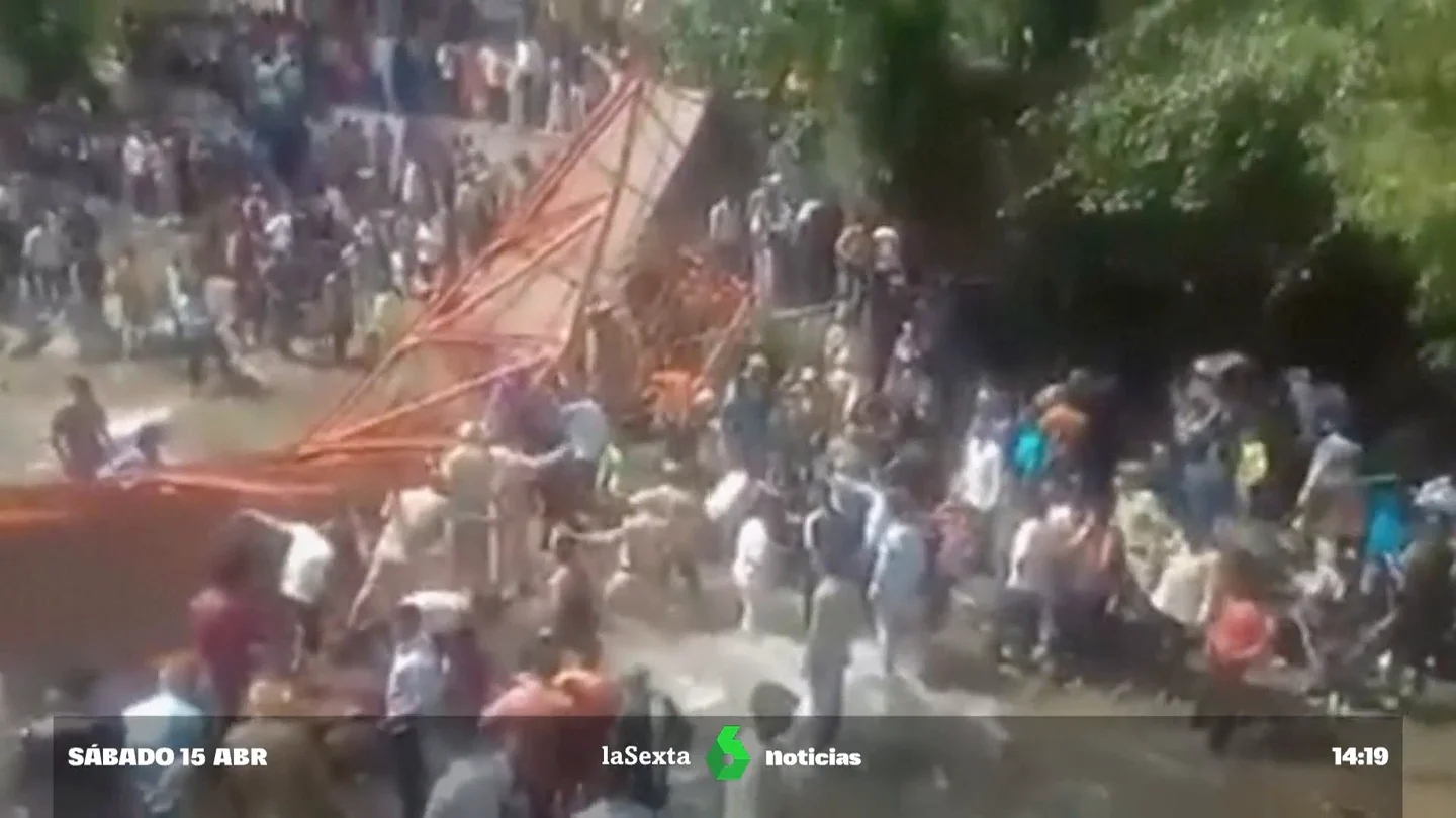 Más de 70 heridos en el derrumbe de un puente peatonal en la India Más de 70 heridos en el derrumbe de un puente peatonal en la India