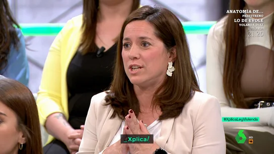 "Solucionad el tema del alquiler, que tengo cuatro hijos y como me los tenga que quedar mucho tiempo...": la espontánea petición de una madre a los políticos "Solucionad el tema del alquiler, que tengo cuatro hijos y como me los tenga que quedar mucho tiempo...": la espontánea petición de una madre a los políticos