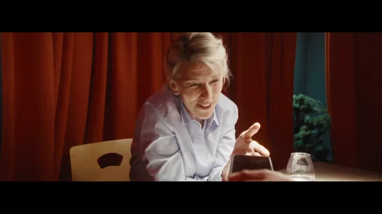 Yolanda Díaz y Jordi Évole llaman en directo a Alberto Casero (PP) para agradecerle su error al votar: "Si no fuera por él habría dimitido ya" Yolanda Díaz y Jordi Évole llaman en directo a Alberto Casero (PP) para agradecerle su error al votar: "Si no fuera por él habría dimitido ya"