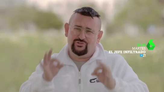 La reacción del jefe infiltrado de La Mar de Gambas cuando descubre que su empleada calcula los tiempos "a ojo" La reacción del jefe infiltrado de La Mar de Gambas cuando descubre que su empleada calcula los tiempos "a ojo"