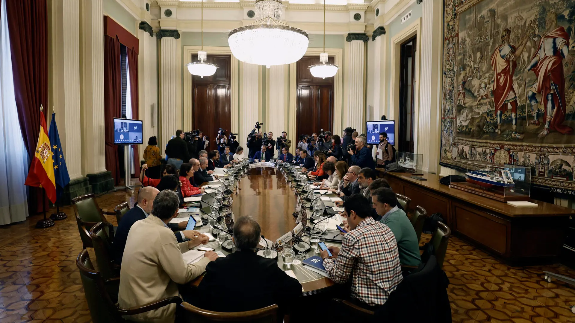 Vista general de la reunión de la mesa nacional de la sequía en el Ministerio de Agricultura.